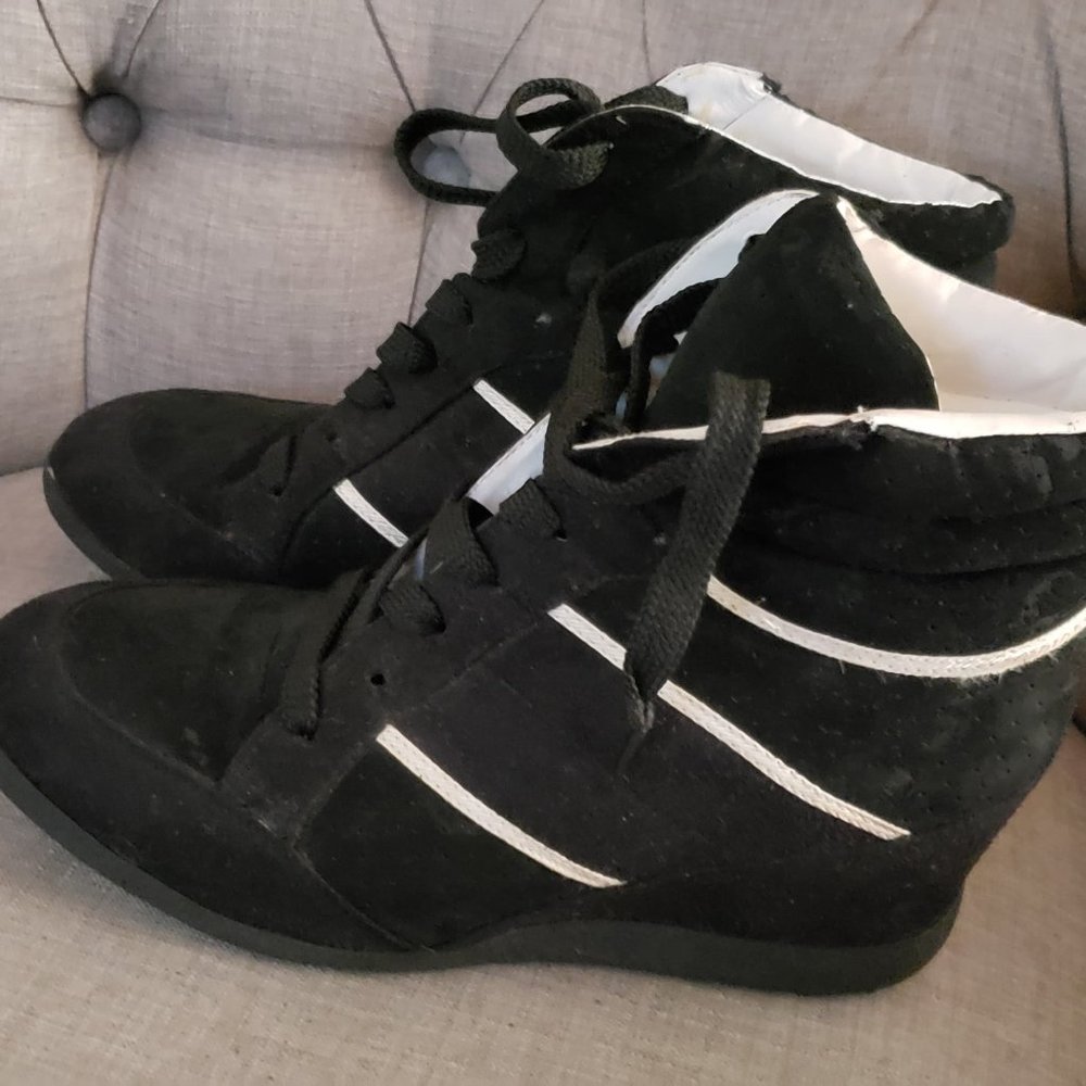 Bamboo brand Bethany casual boot with heal